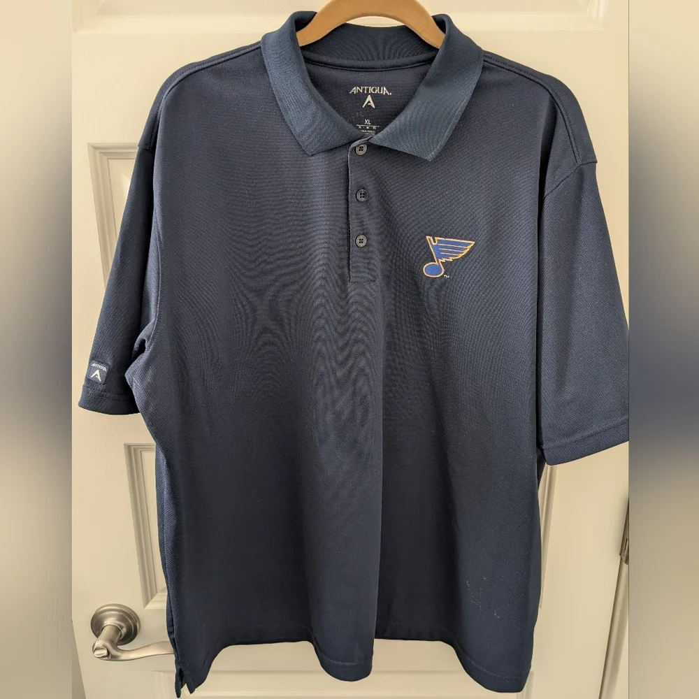 ANTIGUA Navy Polo with Embroidered St. Louis Blues Logo Size XL